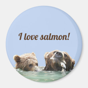 Magnet w/ grizzly bear & cub with salmon
