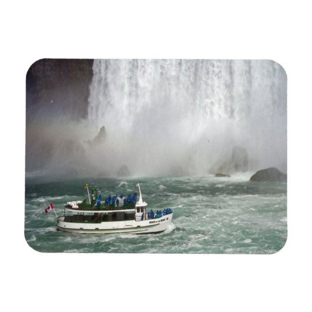 Maid Of The Mist Entering The Falls Magnet (Horizontal)