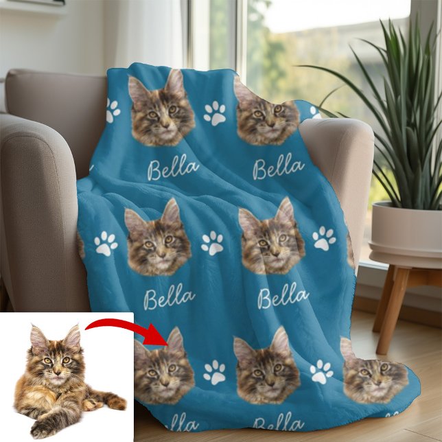 Maine Coon Cat, Custom Pet blue Fleece Blanket (Creator Uploaded)