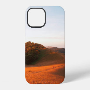 Majestic field in the sunlight. Dramatic and pictu iPhone 12 Case