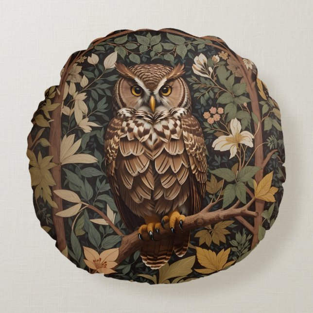 Majestic Great Horned Owl Forest Round Cushion (Front)