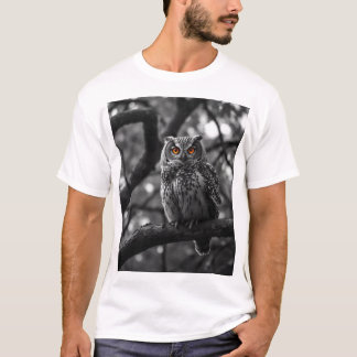 Majestic Owl Charcoal Drawing – Nature’s Nocturnal T-Shirt