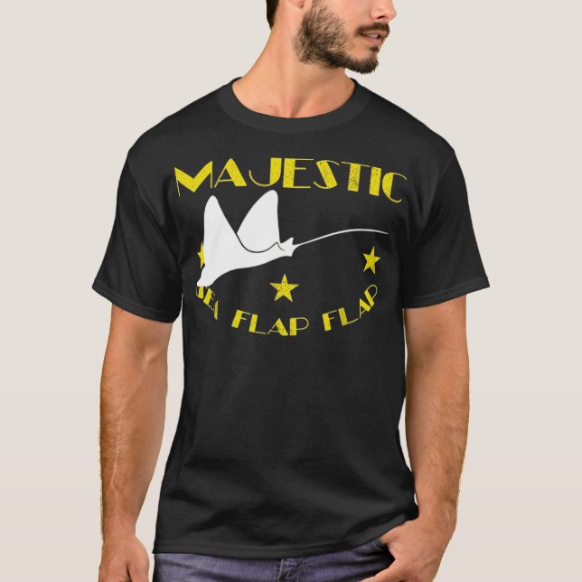 Majestic Sea Flap Sea Animal Lover Manta Ray  T-Shirt (Front)