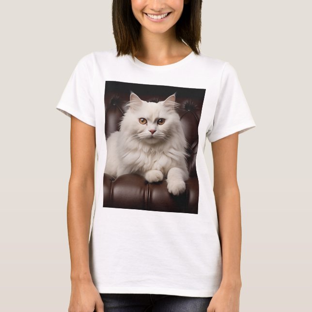 Majestic white cat T-Shirt (Front)