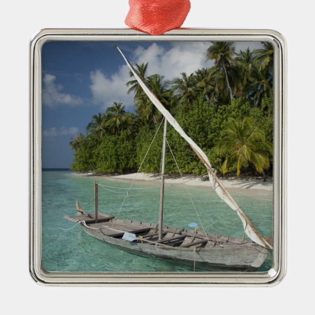 Maldives, North Male Atoll, Island of Kuda Metal Tree Decoration (Front)