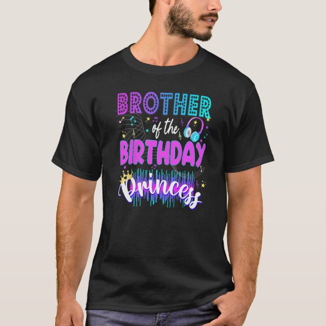 Mama Birthday Rockstar Theme Music Party Karaoke G T-Shirt (Front)