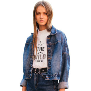 MAMA RASING WILD THINGS T-Shirt