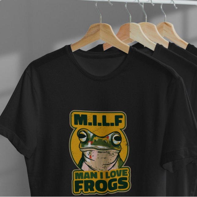Man I Love Frogs  T-Shirt (Creator Uploaded)