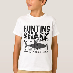 Manasota Key Florida (Hunting Shark Teeth) T-Shirt