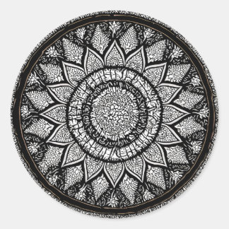 MANDALA ARTS - BLACK AND WHITE - FLOWER STYLE CLASSIC ROUND STICKER