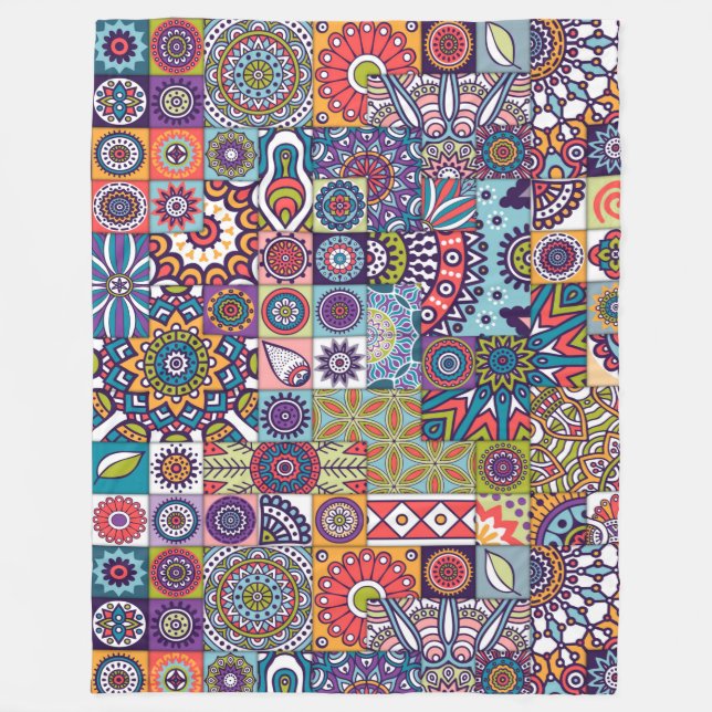 Mandala Pattern Fleece Blanket (Front)