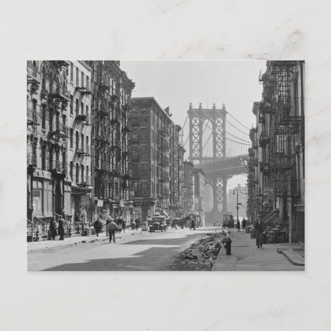 Manhattan, New York Postcard (Front)