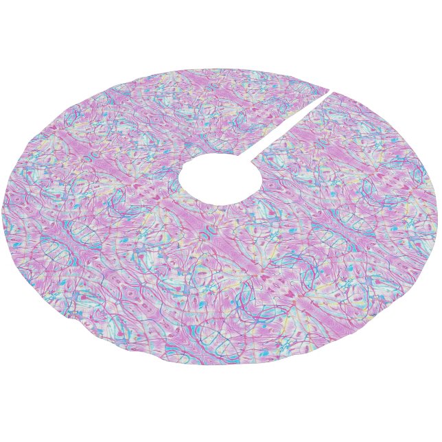 Manicure 17 brushed polyester tree skirt (Angled)
