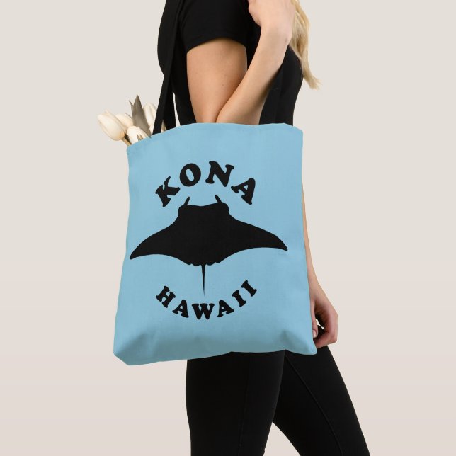 Manta Ray Diving in Kona, Hawaii Tote Bag (Close Up)
