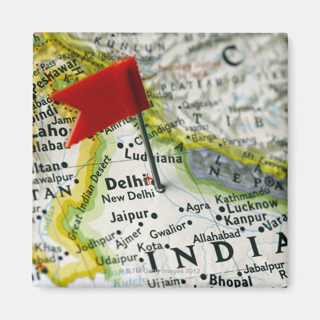 Map pin placed in New Delhi, India on map, Magnet (Front)