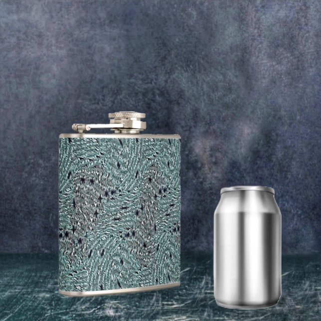 Marching Sentries Hip Flask (This Marching Sentries Flask, is an elegant way to have a drink, in equally elegant surroundings!)