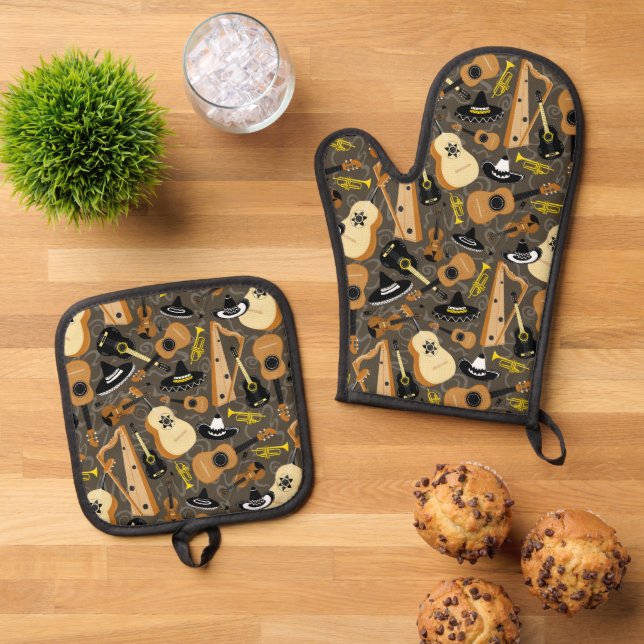 Mariachi Band Oven Mitt and Pot Holders Oven Mitt & Pot Holder Set (Top Down)