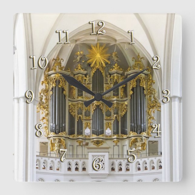 Marienkirche, Berlin wall clock (Front)