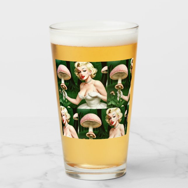 Marilyn Monroe mushroom fun home decore unique Glass (Front Filled)
