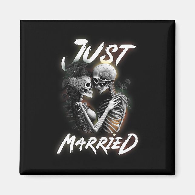 Married Halloween Skeleton Bride And Groom Wedding Magnet (Front)
