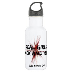 Martial Arts Girls Kick and Yell 532 Ml Water Bottle
