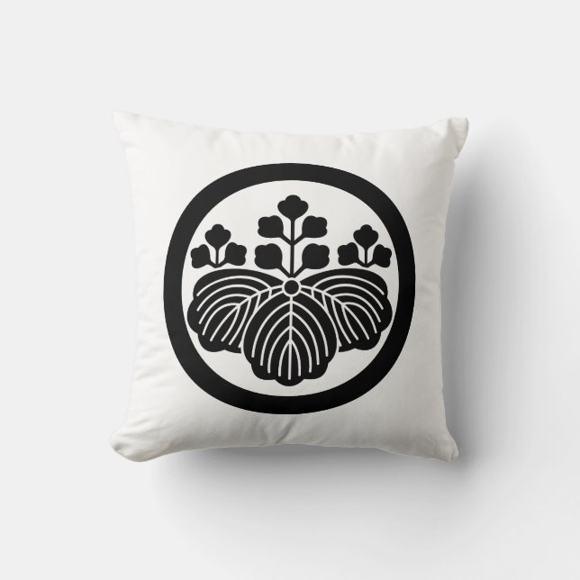 Maru ni Go-san Kiri Cushion (Front)