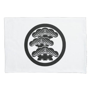 Marumaru Hidari Mikaimatsu Pillowcase