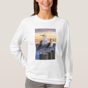 MassachusettsSea Gulls Scene T-Shirt