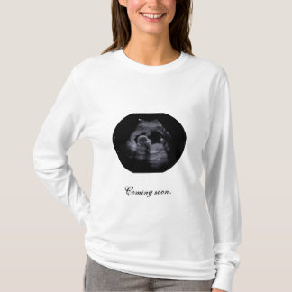 Maternity T-shirt with sonography image