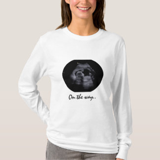 Maternity T-shirt with sonography image