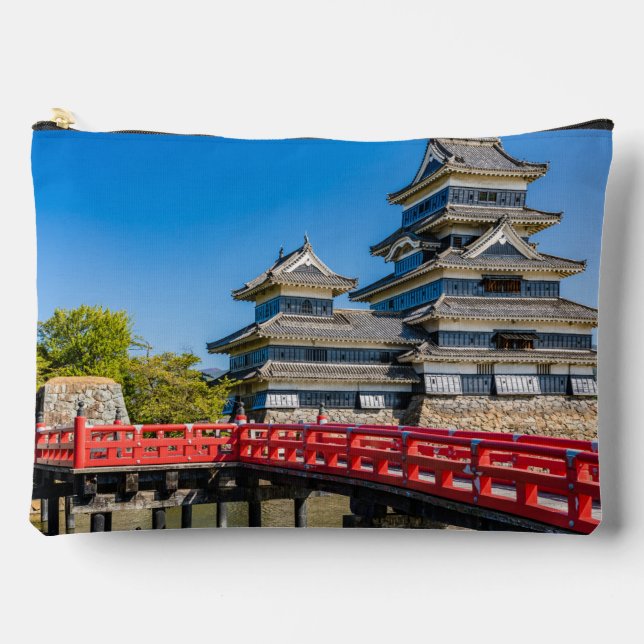 Matsumoto castle and bridge accessory pouch (Front)
