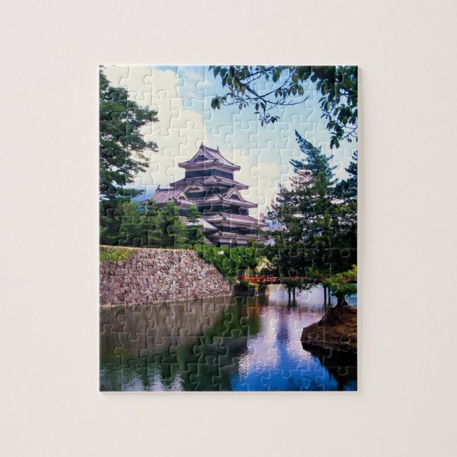 Matsumoto Castle jigsaw puzzle (Vertical)