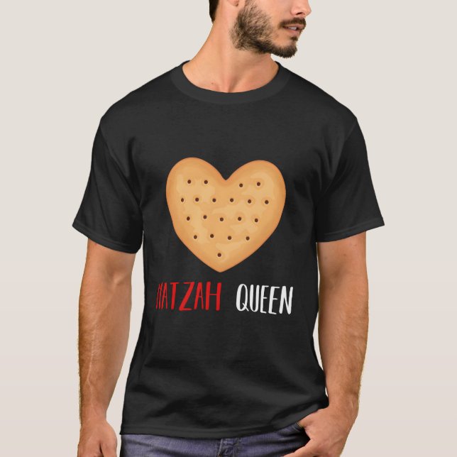 Matzah Queen Passover Matzah Matzo Haggadah Seder  T-Shirt (Front)