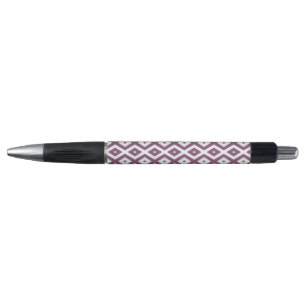 Mauve and white diamond pattern