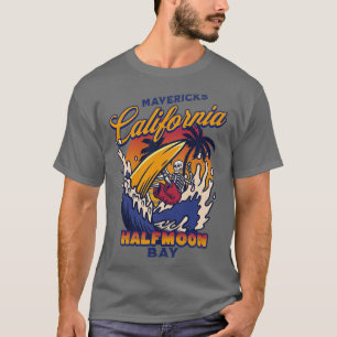 Mavericks Half Moon Bay California Big Wave Surfin T-Shirt
