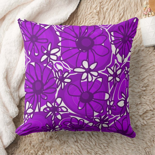 Mazipoodles Love Flowers - Purple White Cushion (Blanket)