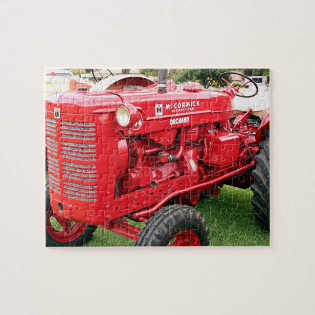 McCormick International Orchard Tractor Puzzle (Horizontal)