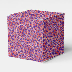 Mediaeval Red White Purple Wreath Leaves Romanesqu Favour Box