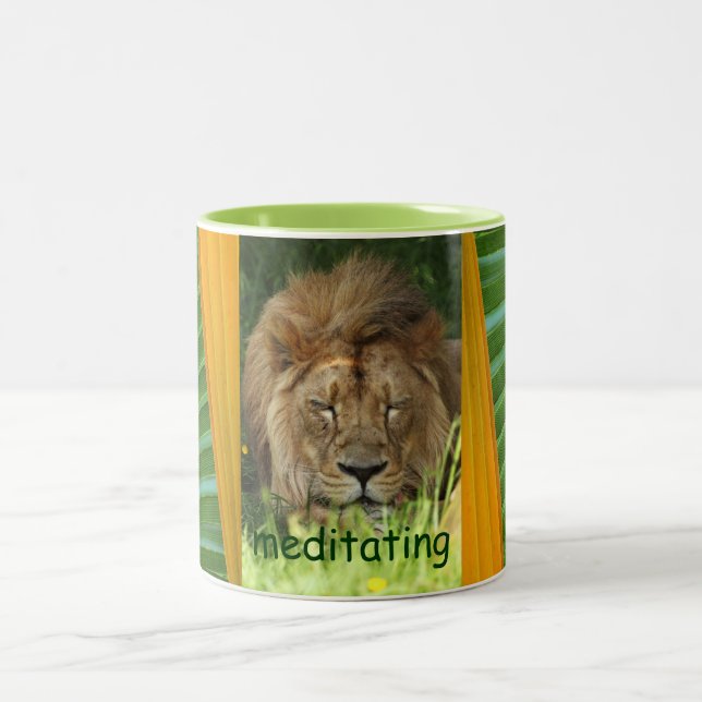 Meditating mug (Center)