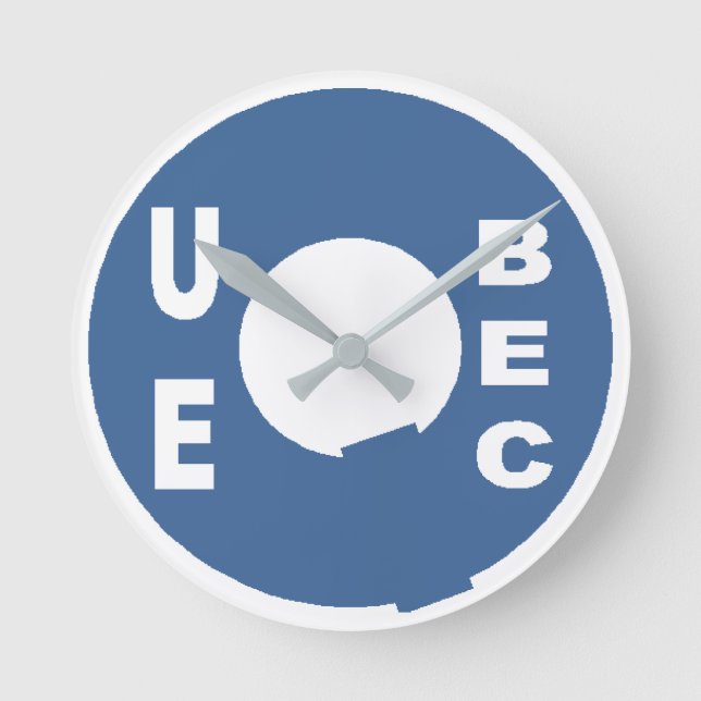 Medium Round Acrylic Clock DESIGN QUEBEC (Front)