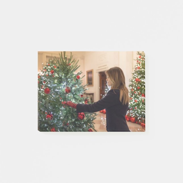 Melania Trump Decorating Christmas Tree Post-it Notes (Front)