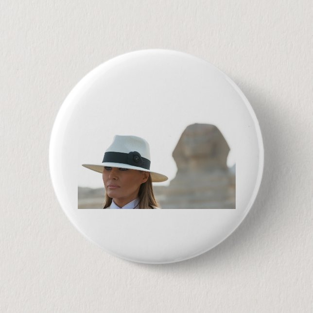 Melania Trump Sphinx 6 Cm Round Badge (Front)