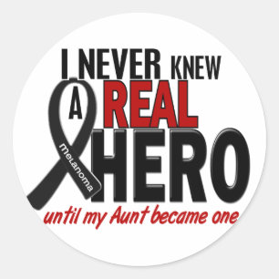 Melanoma NEVER KNEW A HERO 2 Aunt Classic Round Sticker