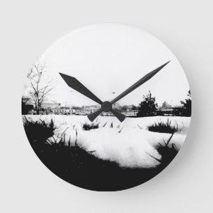 Melting Snow Round Clock