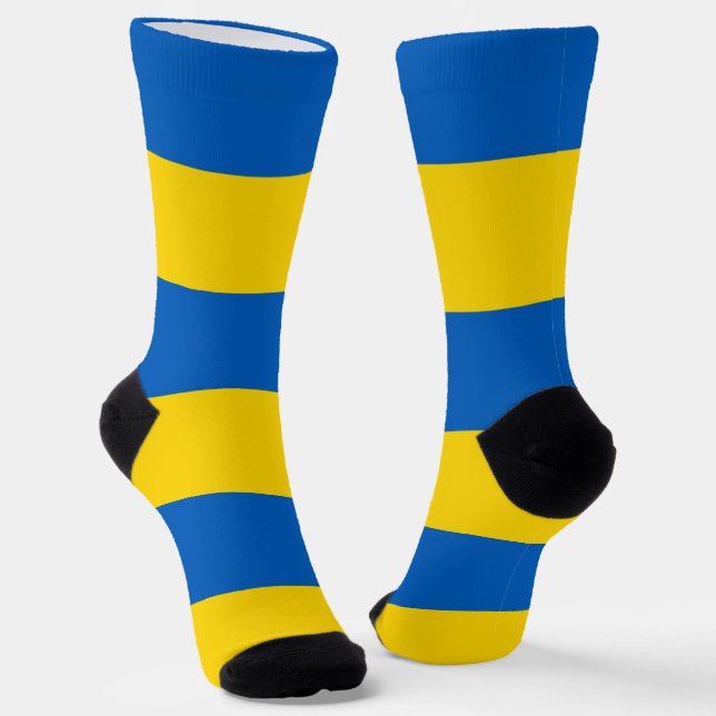 Men crew socks with flag of Ukraine (Angled)
