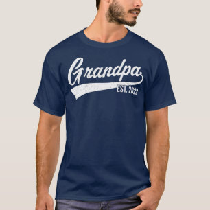 Mens 1st Time Grandpa EST 2022 New First Grandpa 2 T-Shirt