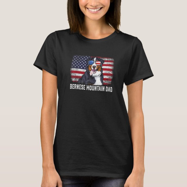 Mens  Bernese Mountain Dad American Flag Father's  T-Shirt (Front)