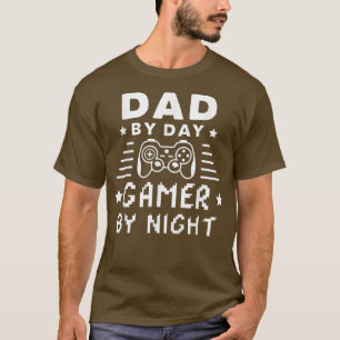 Mens Dad By Day Gamer By Night Console PC Gaming C T-Shirt