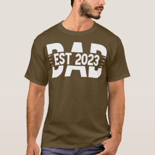 Mens Dad Est 2023 First Fathers Day 2023 Promoted T-Shirt
