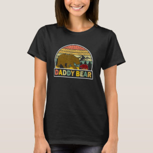 Mens Daddy Bear Cute Vintage Daddy Wildling T-Shirt